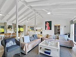 Pet-friendly Private Retreat With Large Backyard