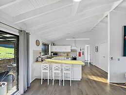 Pet-friendly Private Retreat With Large Backyard