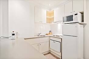 1-bed Apartment in Central Melbourne