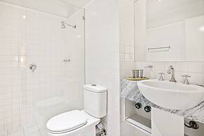 1-bed Apartment in Central Melbourne