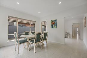 Spacious Glenunga Home With Garage Parking