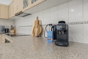 Spacious Glenunga Home With Garage Parking