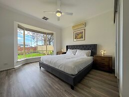 Spacious Glenunga Home With Garage Parking