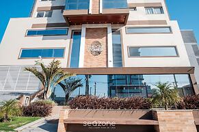 Studio in a Condo w/ Pool 550m From Beach Tor0407
