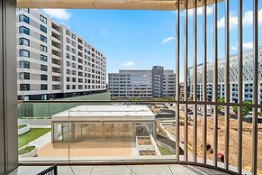 Bright 2-bed Apartment With Gym, BBQ & Pool Access