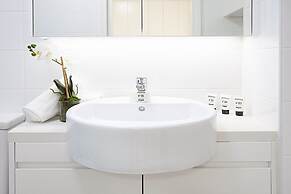 Leafy and Tranquil Inner West Studio Apartment
