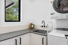 Pristine 2-bed Apartment With Pool and Balcony