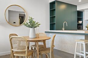 Ground Floor Apartment With Private Courtyard