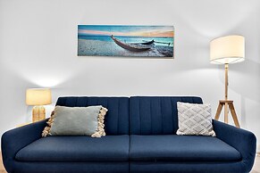 Bright 2-bed Unit Near Scarborough Beach
