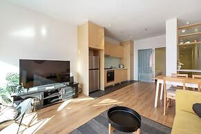 Chic Apartment in Heart of Adelaide