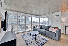HostlyStays Luxury Suites