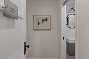 Bright 2-bed New Farm Apartment With Private Patio