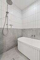 Spacious 3-bed Clayfield House With Patio and BBQ