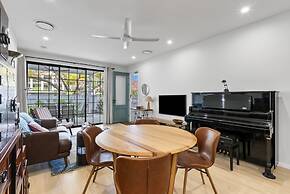 Spacious 3-bed Clayfield House With Patio and BBQ