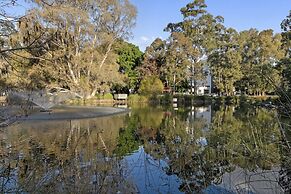 Stylish 1-bed Apartment With Rooftop Access