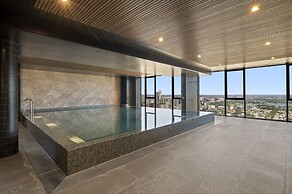 Stylish 2-bed Apartment With Stunning City Views