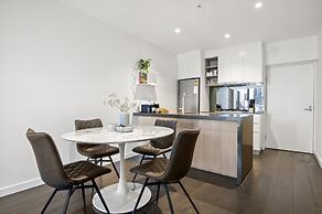 Stylish 2-bed Apartment With Stunning City Views