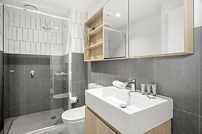 Stylish 2-bed Apartment With Stunning City Views