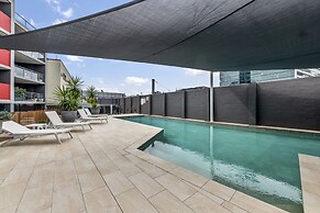 Central Bowen Hills Stay