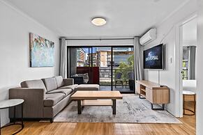 Central Bowen Hills Stay