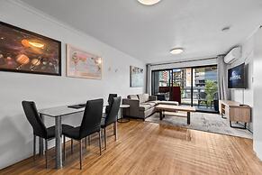 Central Bowen Hills Stay