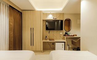Olwen Suites