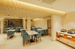 Olwen Suites
