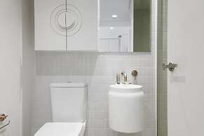 Bright South Yarra 1 Bed Flat Near Cafes & Shops