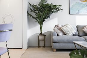 Bright South Yarra 1 Bed Flat Near Cafes & Shops