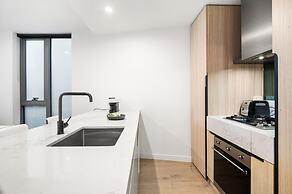 Bright 2-bed Flat With Cityside Charm