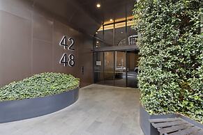 Bright 2-bed Flat With Cityside Charm