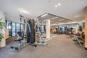 Modern 2-bed Apartment With Premium Amenities