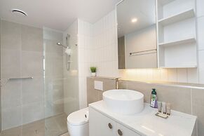 Modern 2-bed Apartment With Premium Amenities