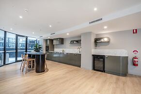 Modern 2-bed Apartment With Premium Amenities