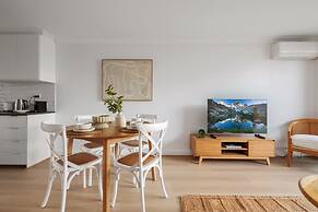 Stylish 1-bed Apartment Near Manly Beach