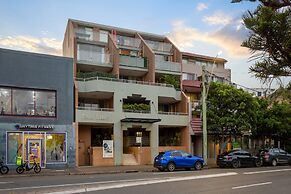 Stylish 1-bed Apartment Near Manly Beach