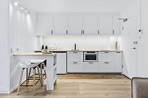 Studio4: Bondi Chic Interiors With Rooftop Pool