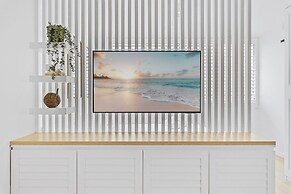 Studio4: Bondi Chic Interiors With Rooftop Pool