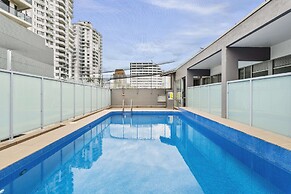 Studio4: Bondi Chic Interiors With Rooftop Pool