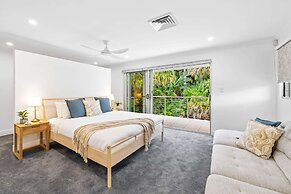 Spacious 3-bed Home With Patio Near Beach