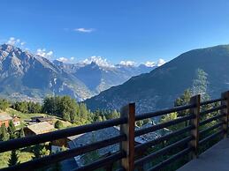 Beautiful Luxury Chalet Roy With Incredible Views