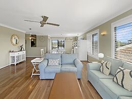 Coastal Upper-level Home With Pool Access