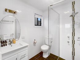 Coastal Upper-level Home With Pool Access