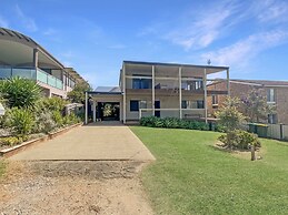 Coastal Upper-level Home With Pool Access