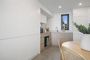 Bright 1-bedroom Escape With Private BBQ