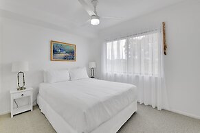 Homely 3-bed Townhouse With Pool & Gym Access