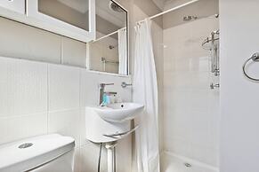 Comfy Studio Near Gabba With Secure Parking