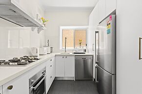 Comfy 2-bed Apartment With A/C Throughout