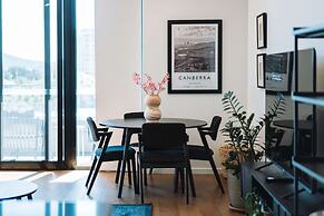 Perfect Located 1-bed With Great Views