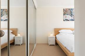 Spacious 3-bed With Alfresco Dining by Amenities